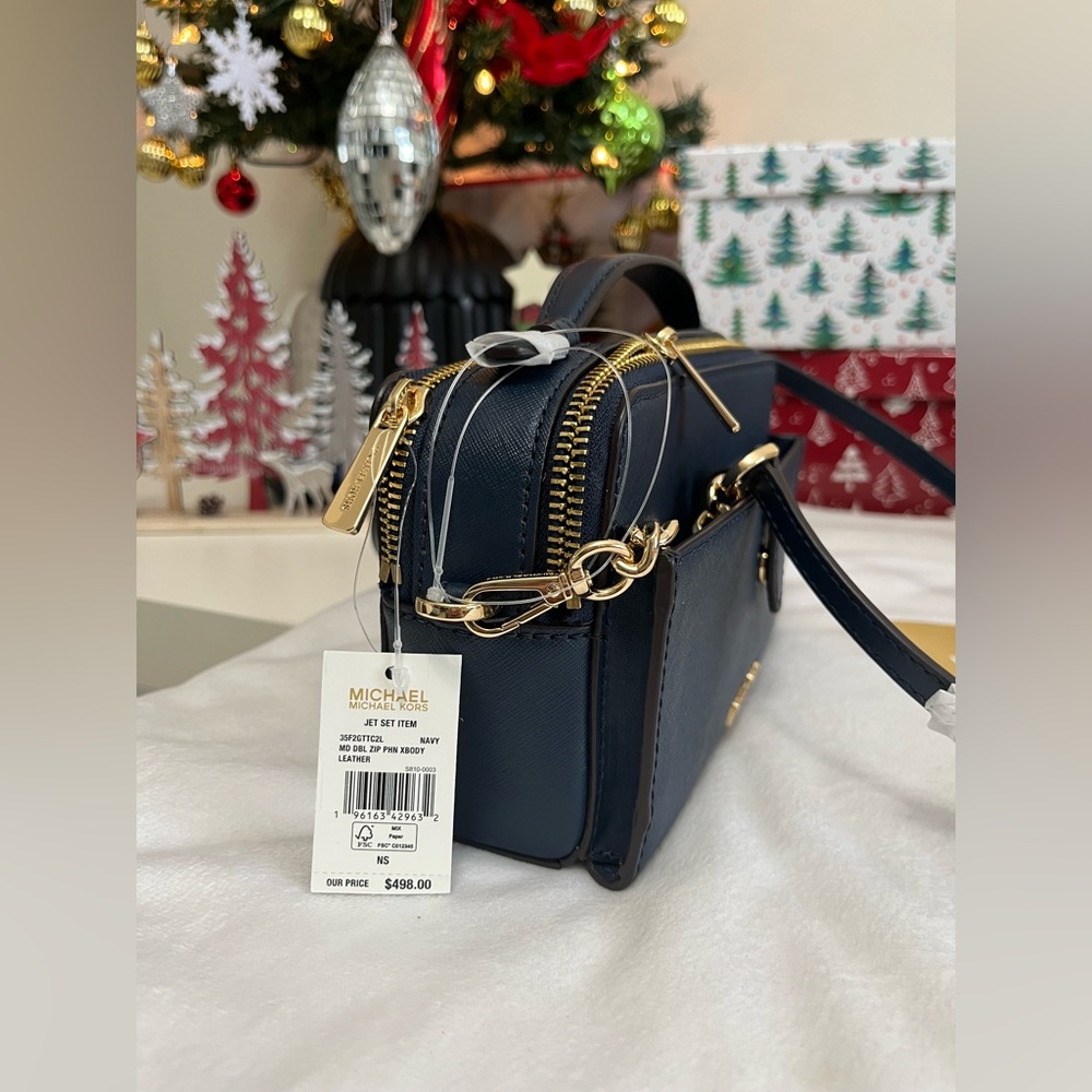‼️SOLD ‼️Mk Crossbody - Picture 2 of 10